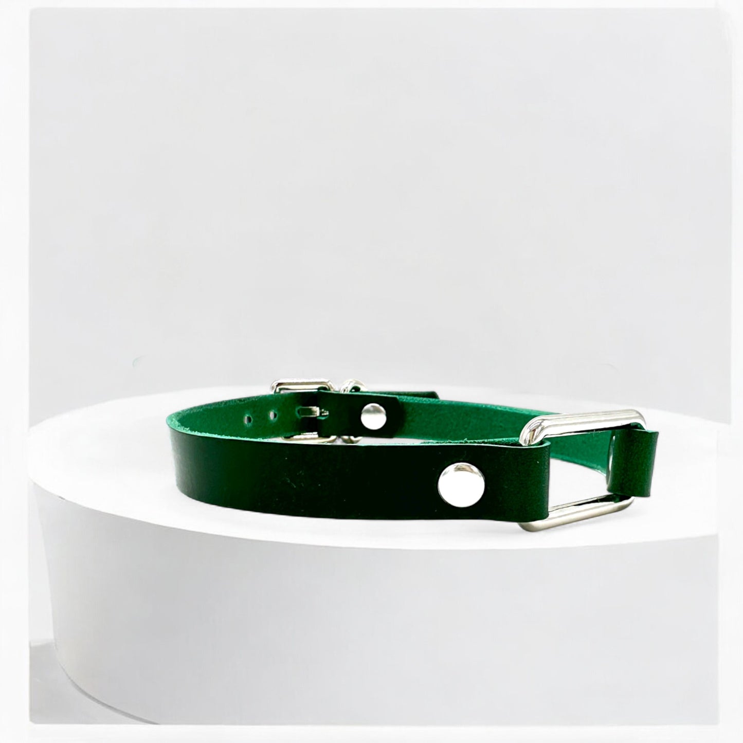 Green Leather Heart Choker