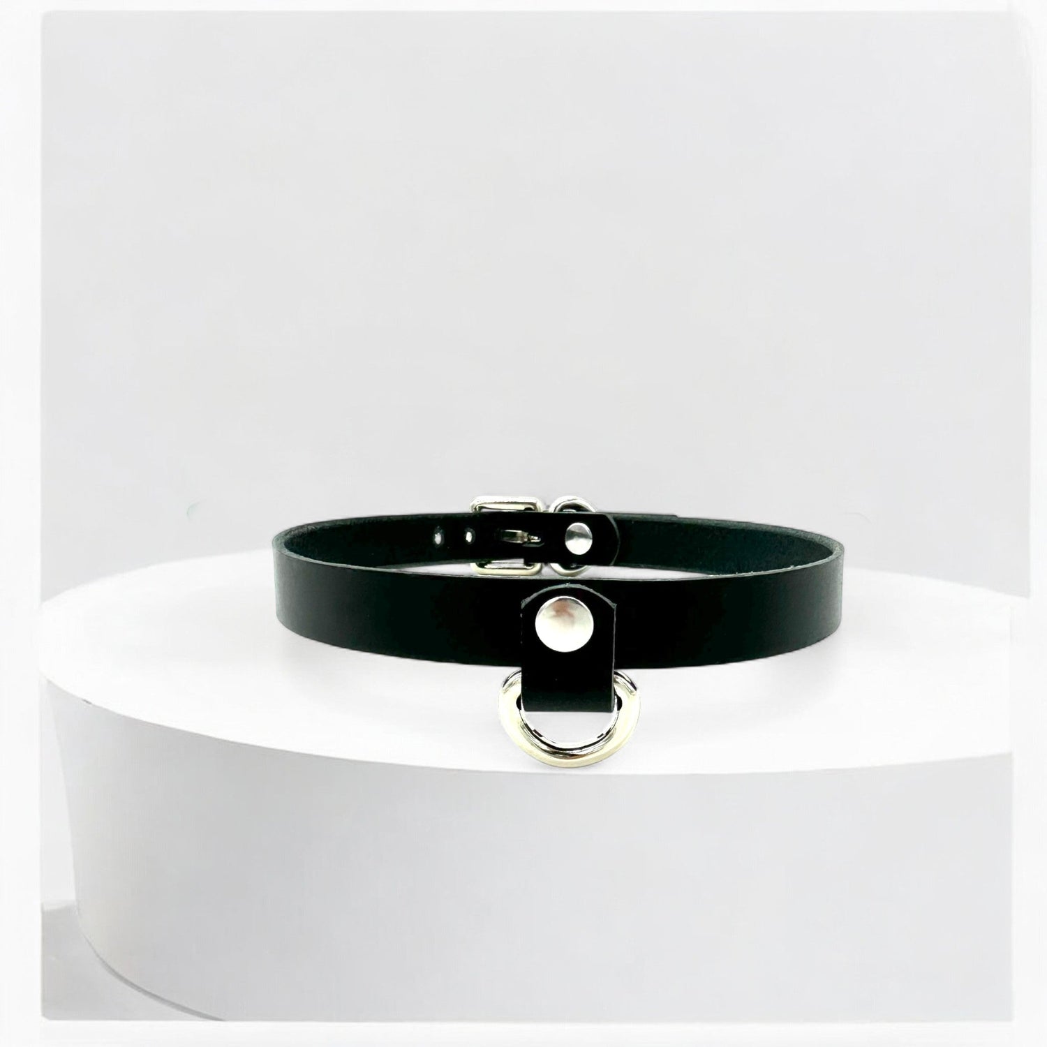 Drop Mini D-Ring Leather Chokers