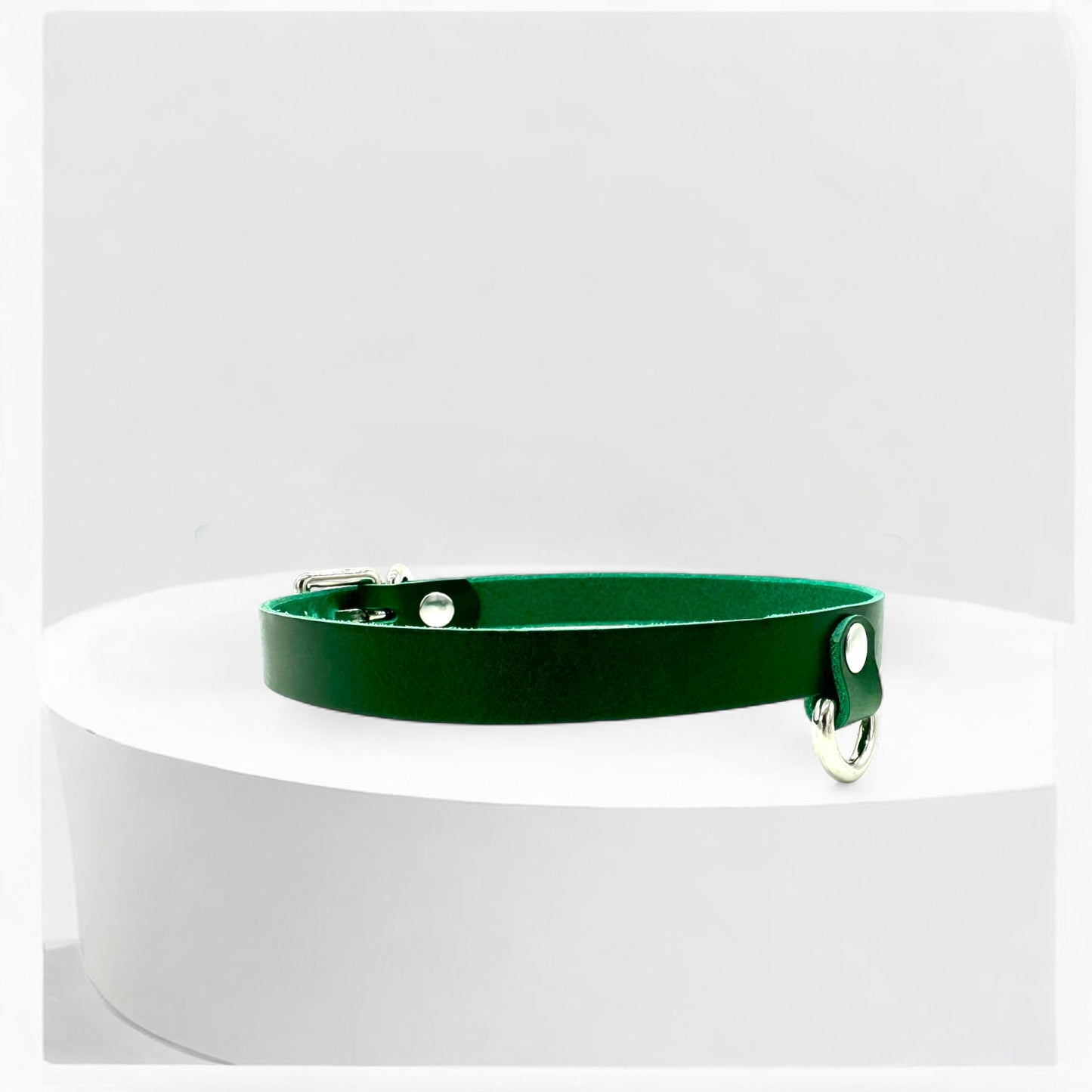 Green Drop Mini D-Ring Leather Choker