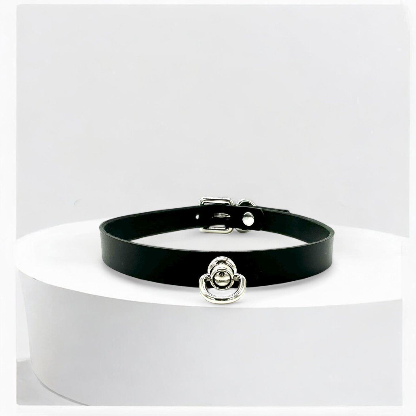 Black Italian Buttero leather middle O-Link choker with silver clasp
