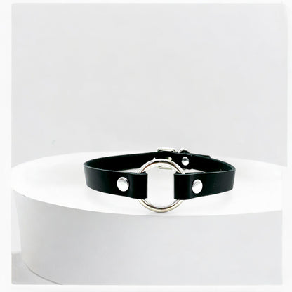 Black Italian Buttero leather O-Ring choker with silver hardware