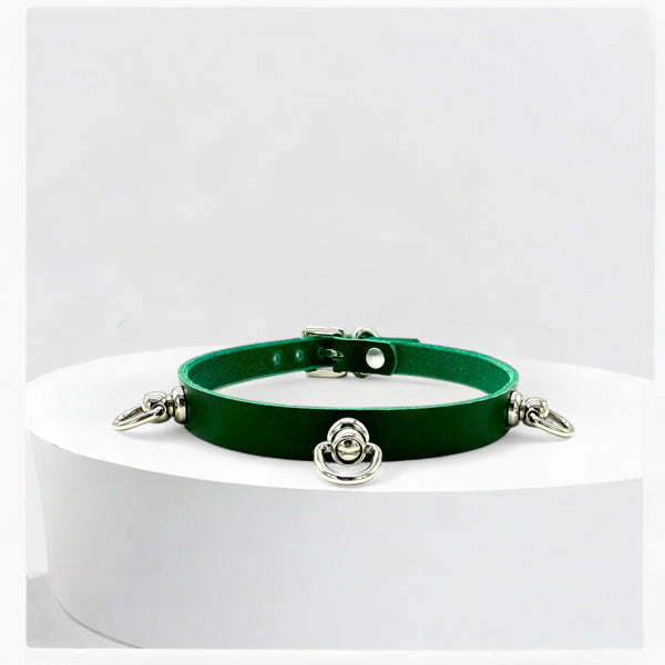 Green Italian Buttero leather triple O-link choker with silver hardware