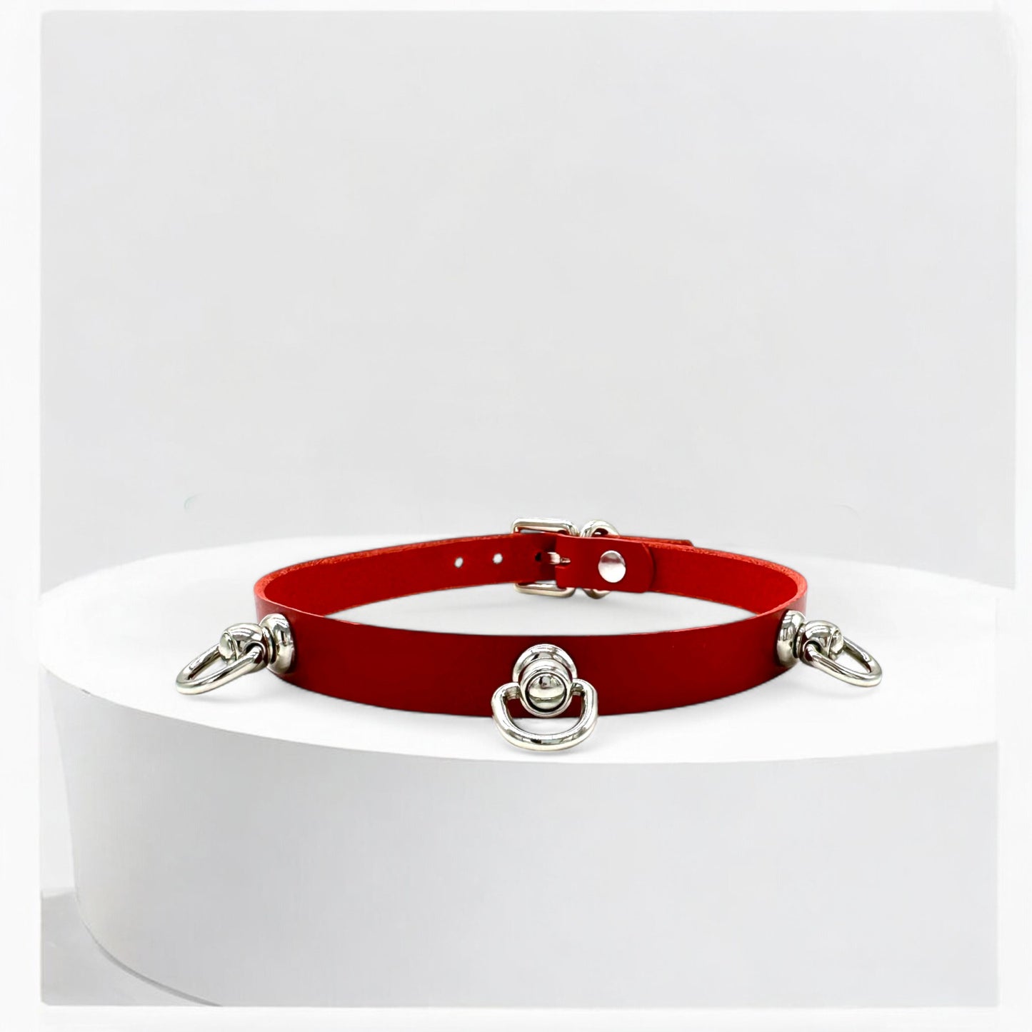 Red Italian Buttero leather triple O-Link choker with silver hardware